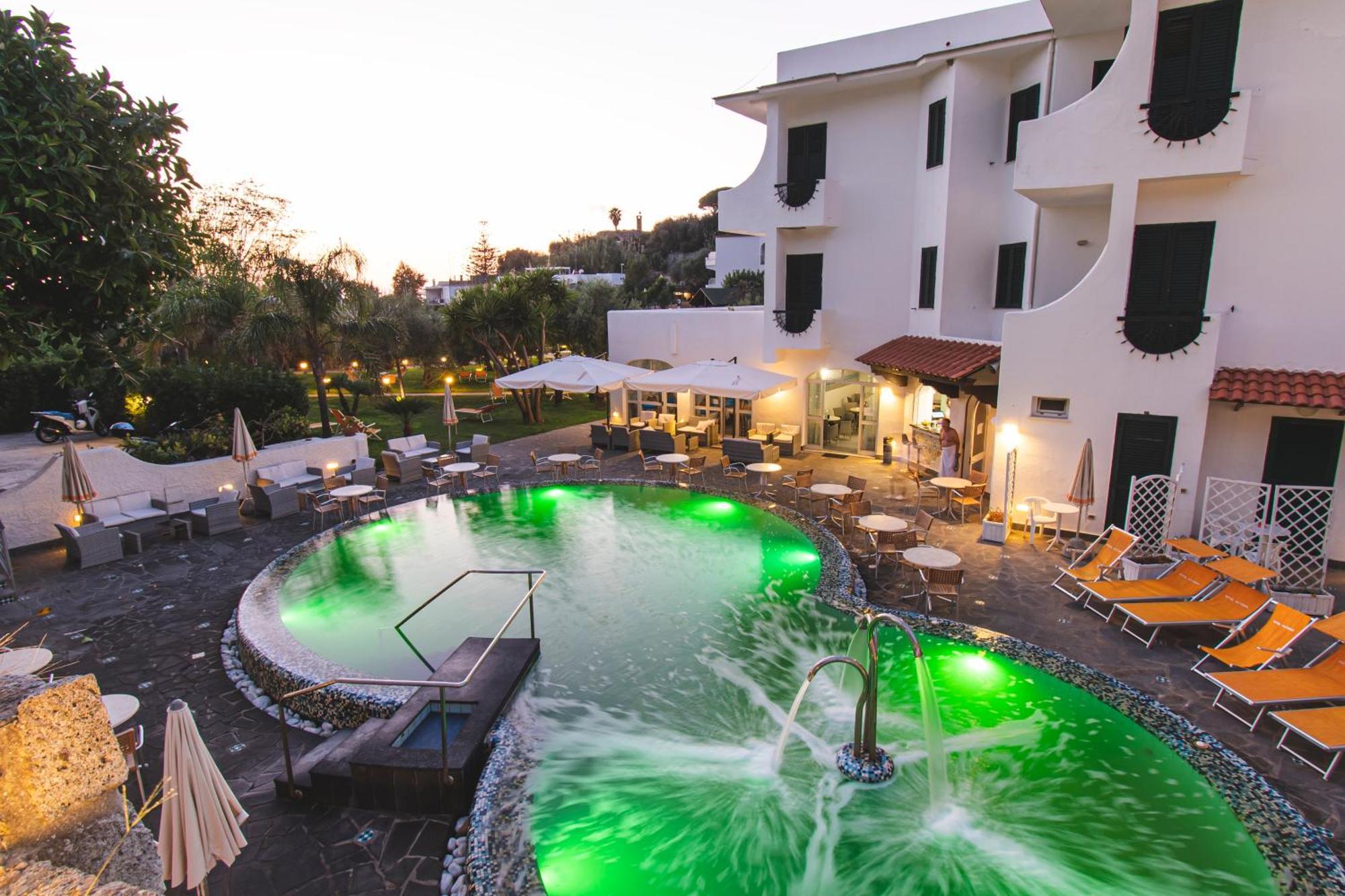Victoria Park Resort 이스키아 외부 사진